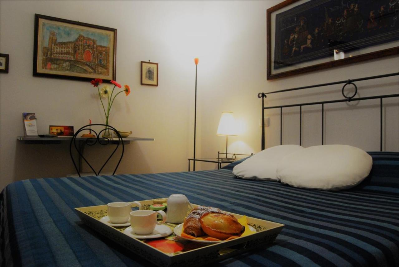 B&B Corte Barocca Lecce Extérieur photo